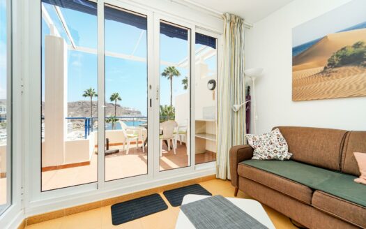 Dream home with sea views and morning sun