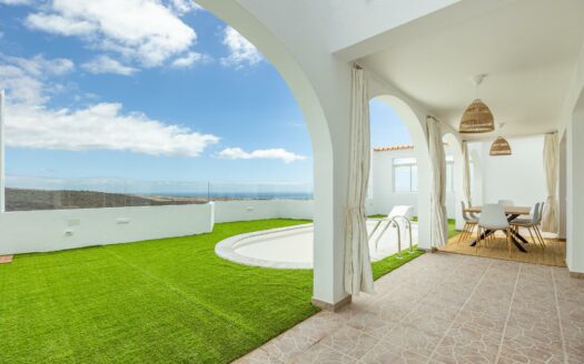 Doppelhaus-Chalet mit privatem Pool in Montaña la Data