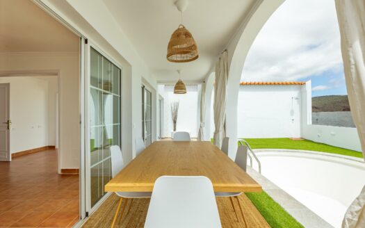 Doppelhaus-Chalet mit privatem Pool in Montaña la Data