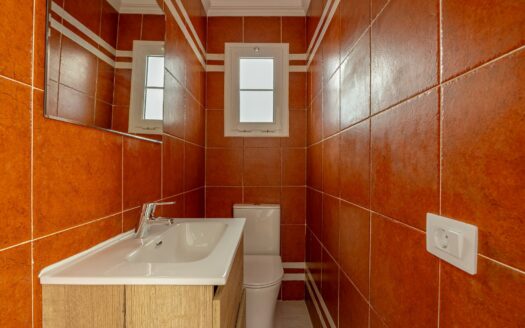 Doppelhaus-Chalet mit privatem Pool in Montaña la Data