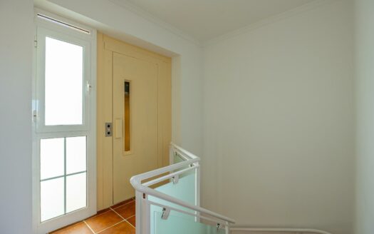 Doppelhaus-Chalet mit privatem Pool in Montaña la Data