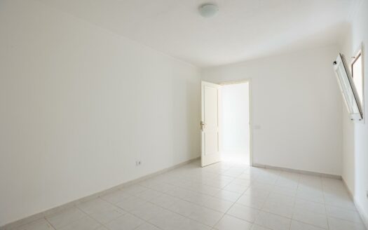 Doppelhaus-Chalet mit privatem Pool in Montaña la Data