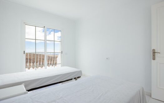 Doppelhaus-Chalet mit privatem Pool in Montaña la Data