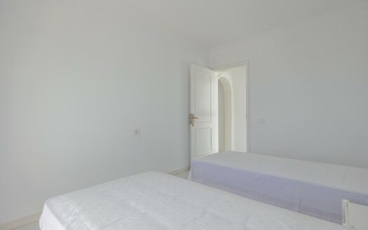 Doppelhaus-Chalet mit privatem Pool in Montaña la Data