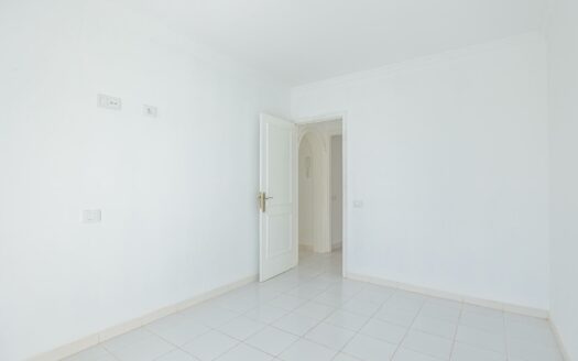 Doppelhaus-Chalet mit privatem Pool in Montaña la Data