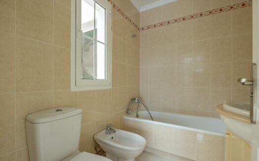 Doppelhaus-Chalet mit privatem Pool in Montaña la Data