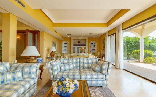 Villa in first line in Sonnenland with breathtaking views for sale