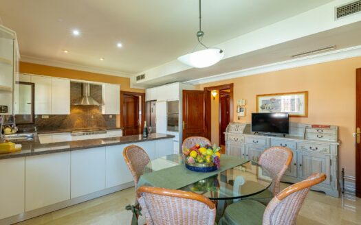 Villa in first line in Sonnenland with breathtaking views for sale
