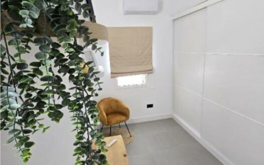 Semi-Detached Corner Chalet in El Doral – Sonnenland with Holiday Rental License (VV)