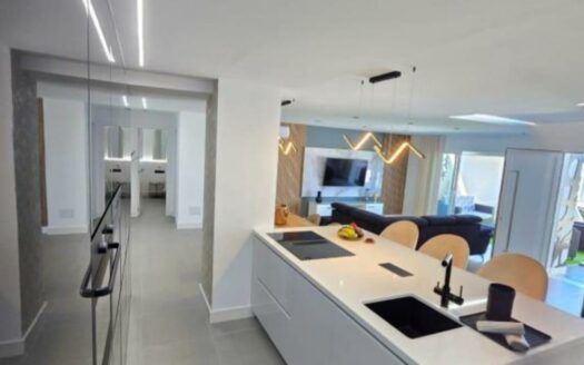 Semi-Detached Corner Chalet in El Doral – Sonnenland with Holiday Rental License (VV)