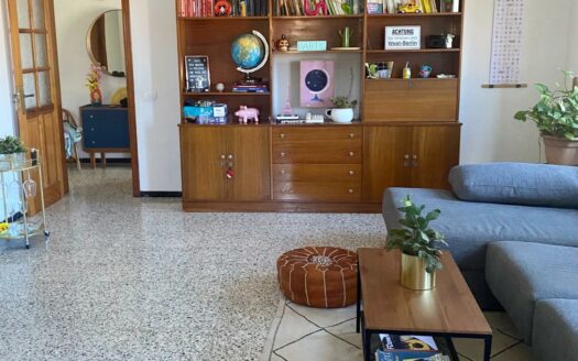 Casa con encanto y terraza en Marzagán