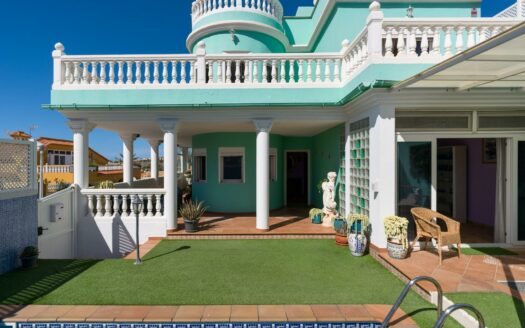 ✨ Villa de ensueño con vistas panorámicas en San Fernando de Maspalomas
