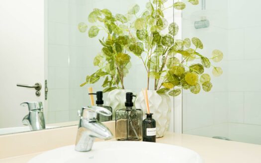 Vistas panorámicas que emocionan – piscina climatizada y posibilidad de licencia VV