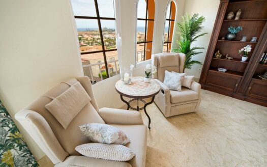 LUXURIOUS PENTHOUSE OF TOTAL 250 M2 WITH 3 BEDROOMS AND SEA VIEWS IN MONTE CARRERA, LOWER LOMA DOS