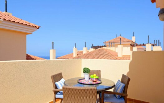 LUXURIOUS PENTHOUSE OF TOTAL 250 M2 WITH 3 BEDROOMS AND SEA VIEWS IN MONTE CARRERA, LOWER LOMA DOS