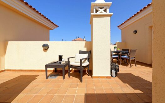 LUXURIOUS PENTHOUSE OF TOTAL 250 M2 WITH 3 BEDROOMS AND SEA VIEWS IN MONTE CARRERA, LOWER LOMA DOS
