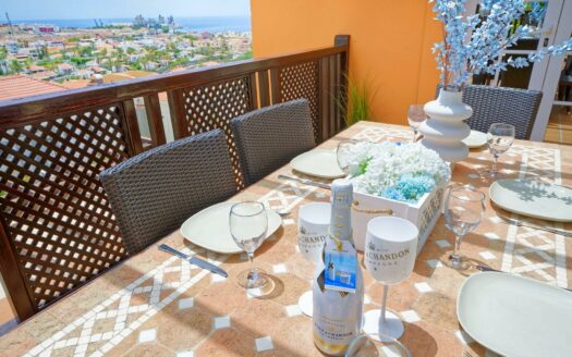 LUXURIOUS PENTHOUSE OF TOTAL 250 M2 WITH 3 BEDROOMS AND SEA VIEWS IN MONTE CARRERA, LOWER LOMA DOS