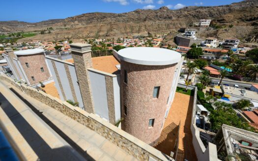 Exclusive Villa with Panoramic Views in Tauro