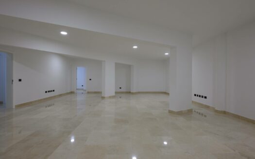 Exclusive Villa with Panoramic Views in Tauro