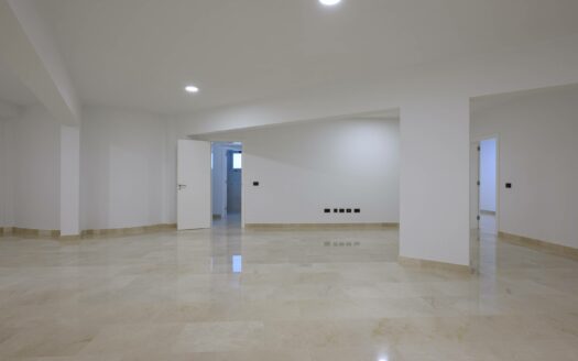 Exclusive Villa with Panoramic Views in Tauro