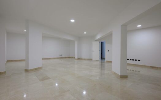 Exclusive Villa with Panoramic Views in Tauro