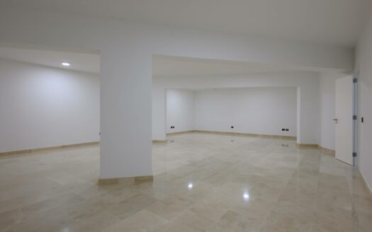 Exclusive Villa with Panoramic Views in Tauro