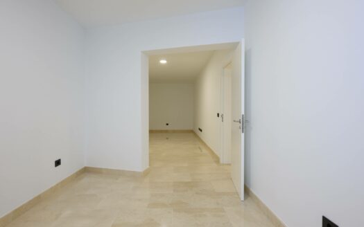 Exclusive Villa with Panoramic Views in Tauro