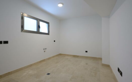 Exclusive Villa with Panoramic Views in Tauro
