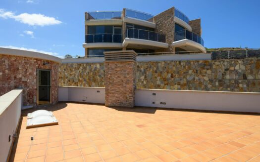 Exclusive Villa with Panoramic Views in Tauro