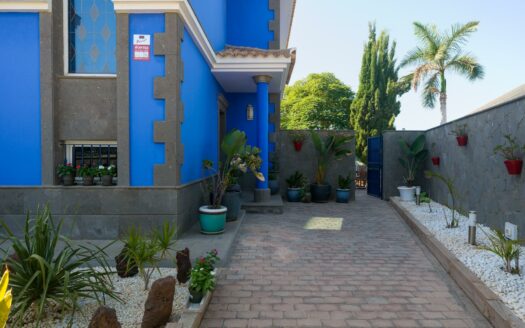 Chalet with Sea View and Private Pool in El Hornillo