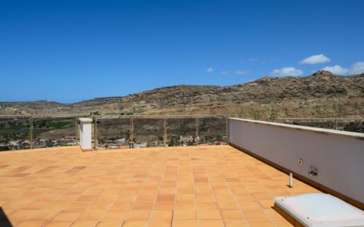 Stunning Hilltop Property in Tauro – Endless Views & Huge Potential