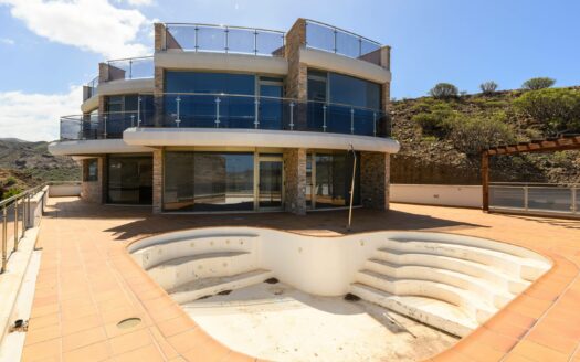 Stunning Hilltop Property in Tauro – Endless Views & Huge Potential