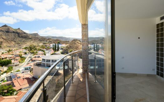 Stunning Hilltop Property in Tauro – Endless Views & Huge Potential