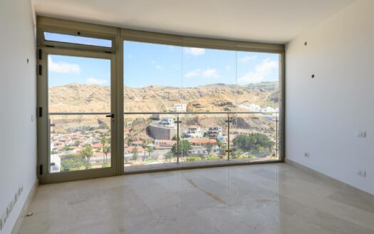Stunning Hilltop Property in Tauro – Endless Views & Huge Potential