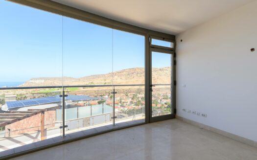 Stunning Hilltop Property in Tauro – Endless Views & Huge Potential