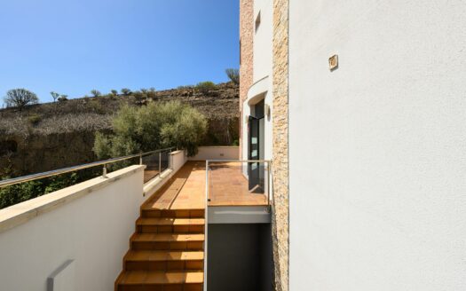 Stunning Hilltop Property in Tauro – Endless Views & Huge Potential