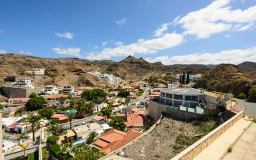 Stunning Hilltop Property in Tauro – Endless Views & Huge Potential
