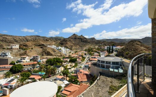 Stunning Hilltop Property in Tauro – Endless Views & Huge Potential