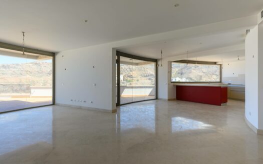 Stunning Hilltop Property in Tauro – Endless Views & Huge Potential
