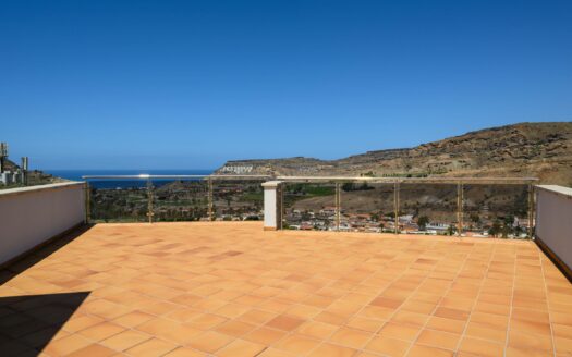 Stunning Hilltop Property in Tauro – Endless Views & Huge Potential