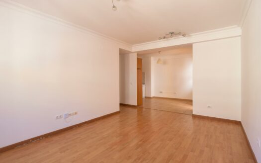 Penthouse with large terrace on private rooftop in Monte Lentiscal