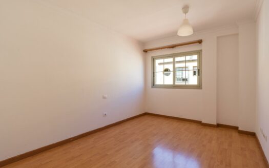 Penthouse with large terrace on private rooftop in Monte Lentiscal