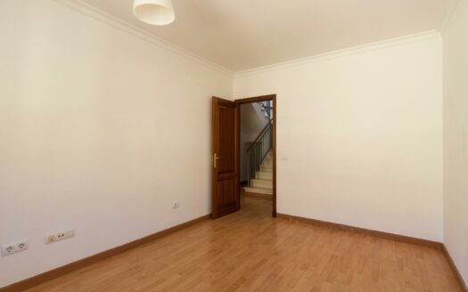 Penthouse with large terrace on private rooftop in Monte Lentiscal