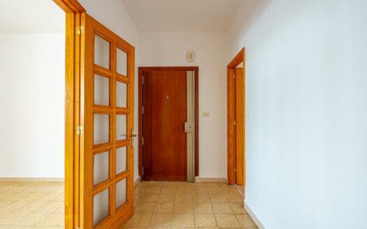 Oportunidad única en Plaza de la Concordia: piso con espacios exteriores y alto potencial