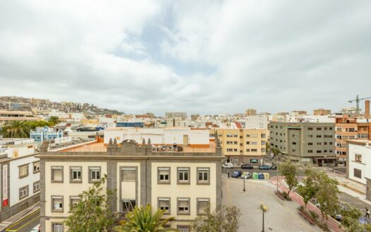 Oportunidad única en Plaza de la Concordia: piso con espacios exteriores y alto potencial