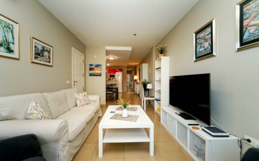 Central and Close to the Beach, with 2 Bedrooms