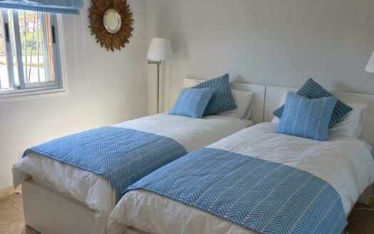 Beautiful Winter Rental Apartment in Rocas Rojas