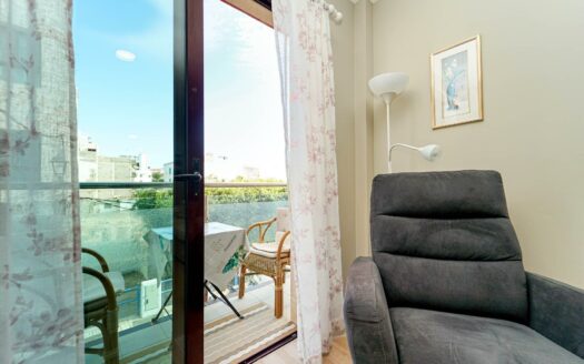 Central and Close to the Beach, with 2 Bedrooms