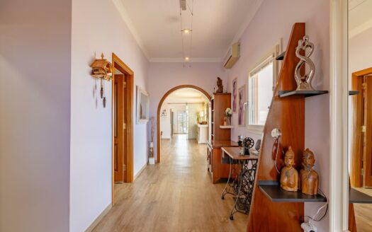 Apartment for Rent in Montaña La Data with Solarium, Garage and Sea Views