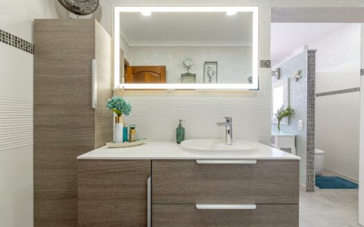 Apartment for Rent in Montaña La Data with Solarium, Garage and Sea Views